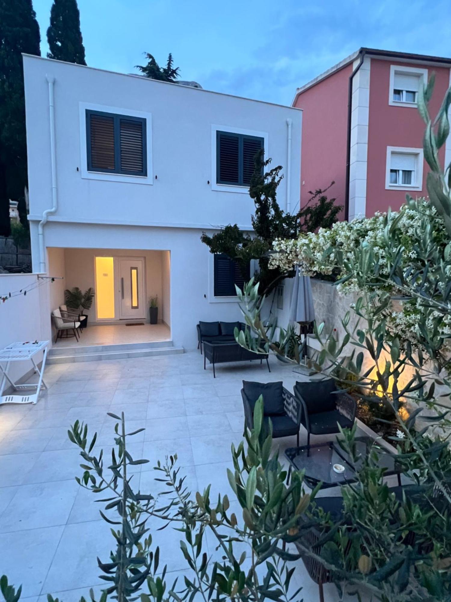 Apartmani Cvitanovic Baska Voda Exterior photo